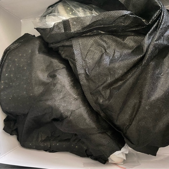 Pleasers - Picture 12 of 12